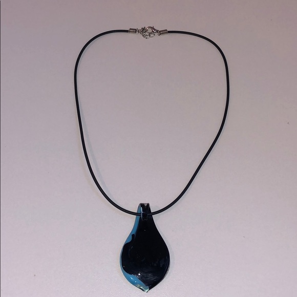 Beautiful necklace with multi-color glass pendant - Picture 4 of 4